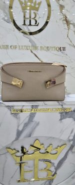 Ferragamo bag - Image 2